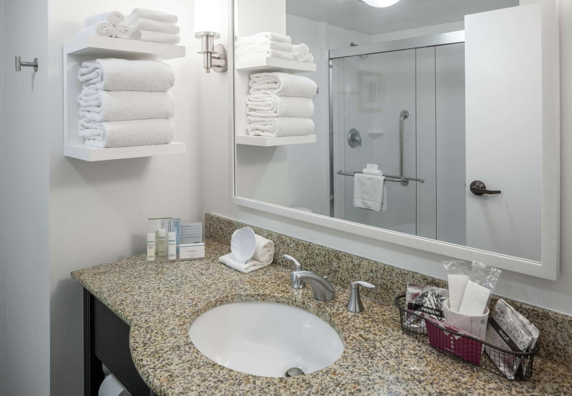 Hampton Inn Austin Nw Near The Domain Экстерьер фото