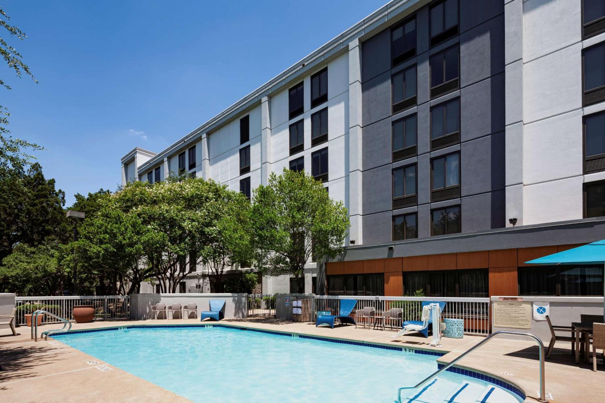 Hampton Inn Austin Nw Near The Domain Экстерьер фото