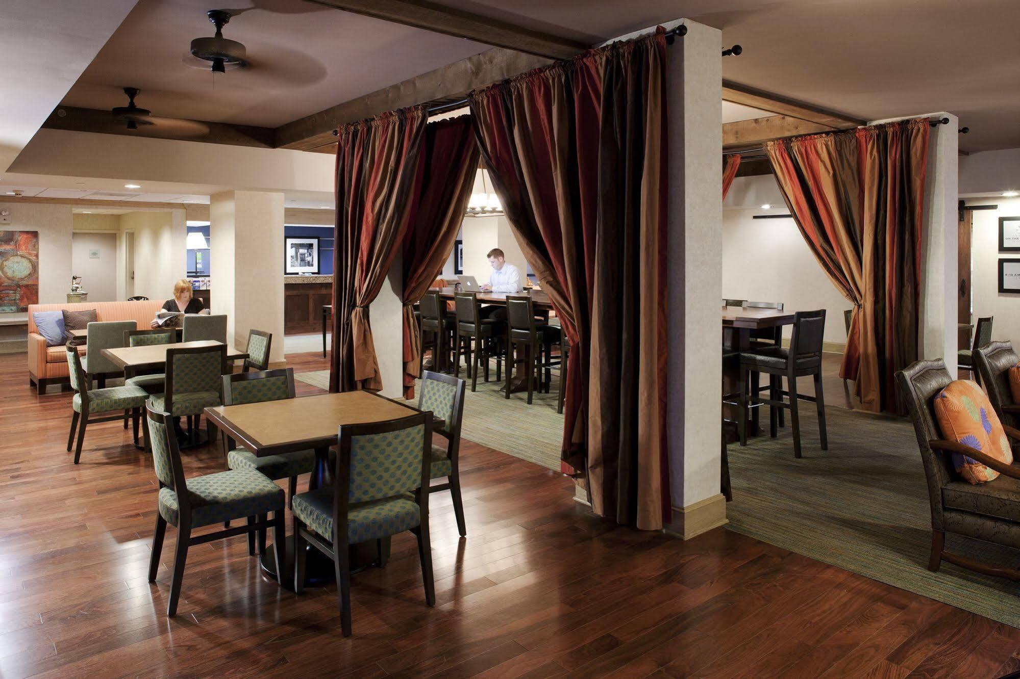 Hampton Inn Austin Nw Near The Domain Экстерьер фото