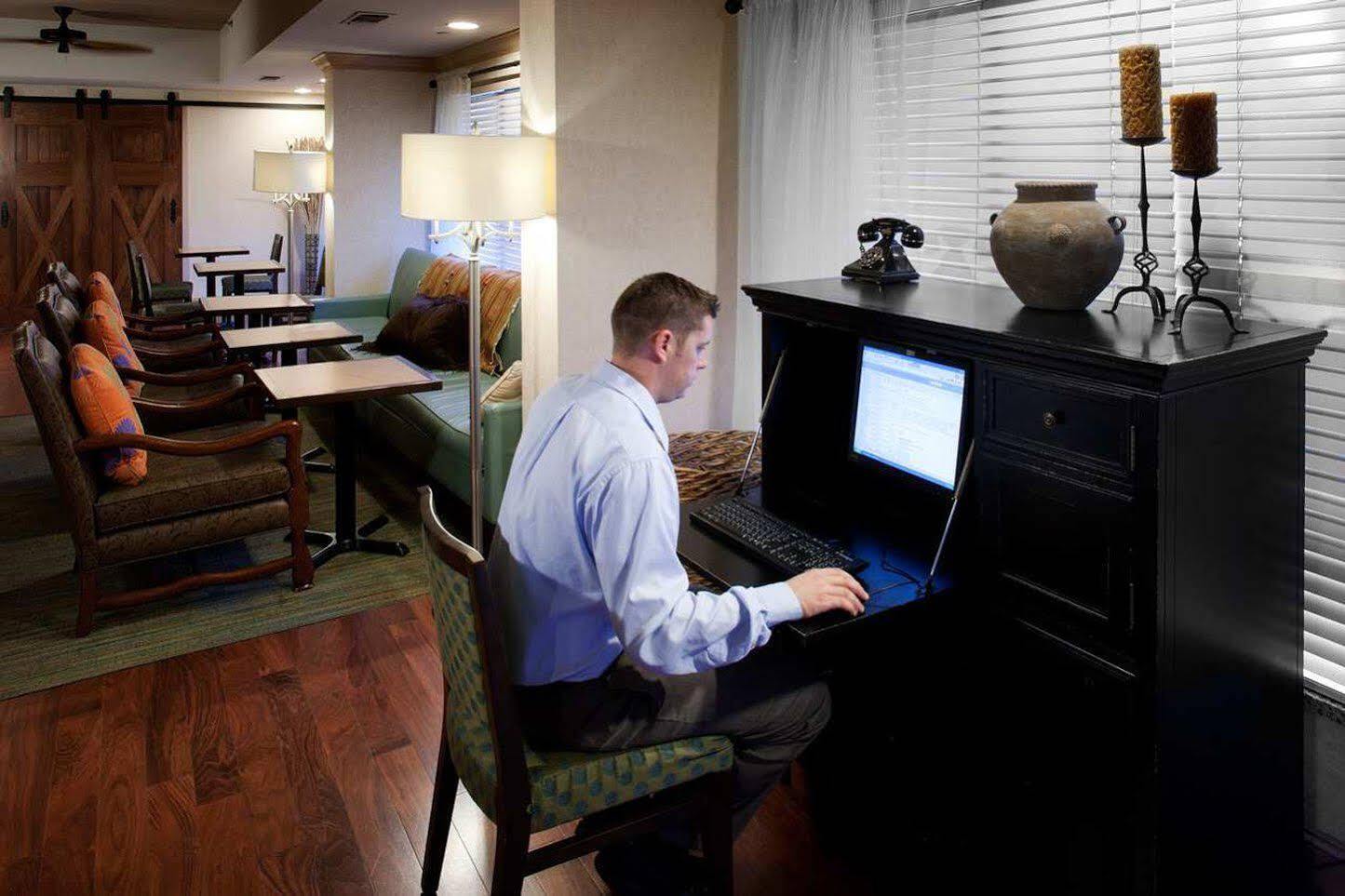 Hampton Inn Austin Nw Near The Domain Экстерьер фото